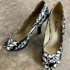 Miss Bisou Peep-toe Heels